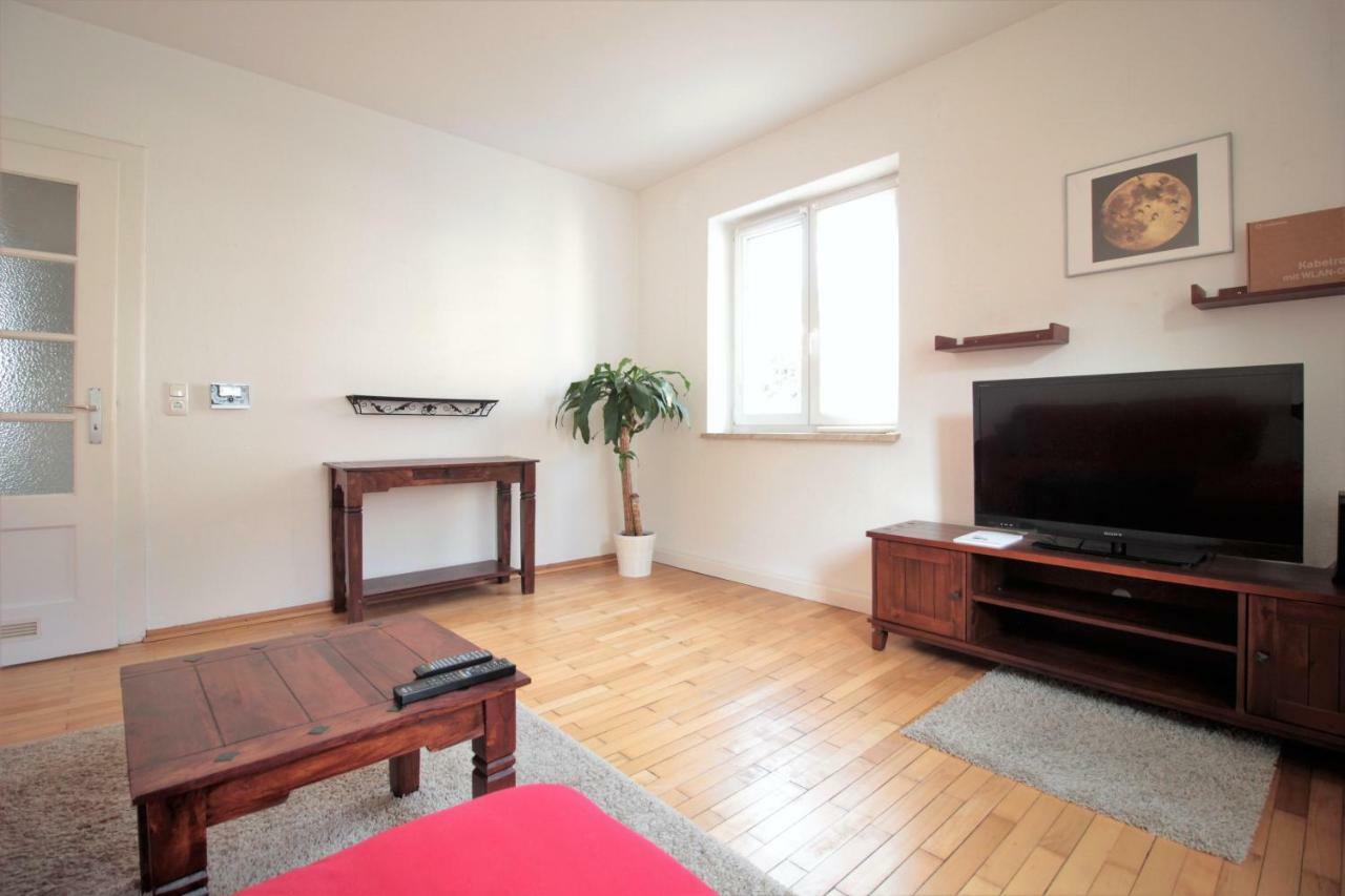 Charming 3-Bedroom Apartment With Parking Lot Wurzburgo Exterior foto