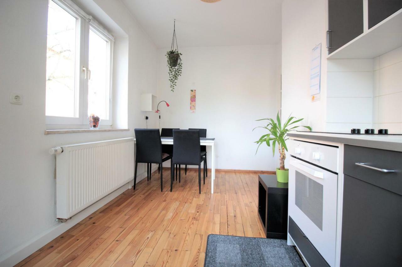 Charming 3-Bedroom Apartment With Parking Lot Wurzburgo Exterior foto