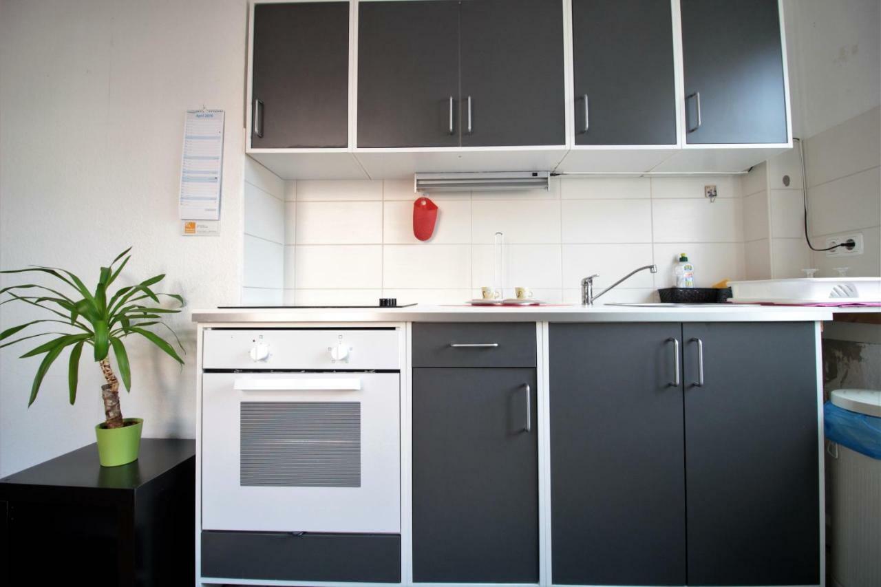 Charming 3-Bedroom Apartment With Parking Lot Wurzburgo Exterior foto