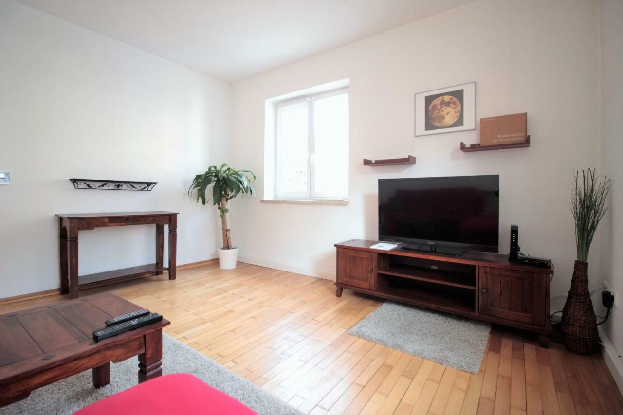 Charming 3-Bedroom Apartment With Parking Lot Wurzburgo Exterior foto