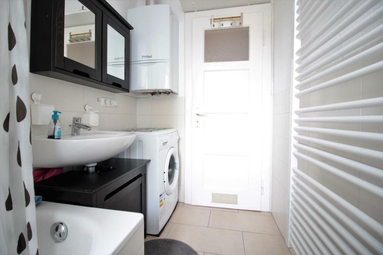 Charming 3-Bedroom Apartment With Parking Lot Wurzburgo Exterior foto