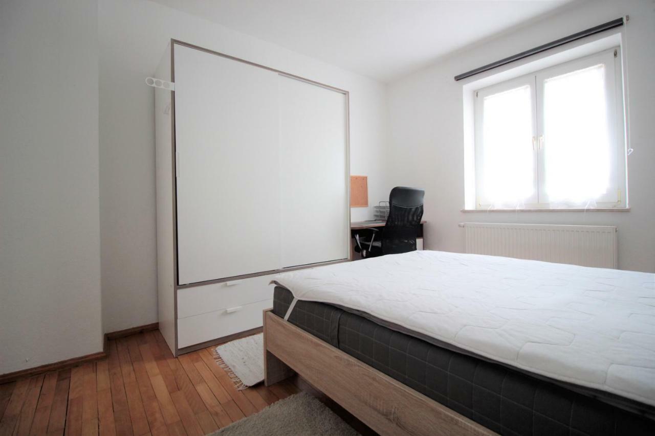 Charming 3-Bedroom Apartment With Parking Lot Wurzburgo Exterior foto